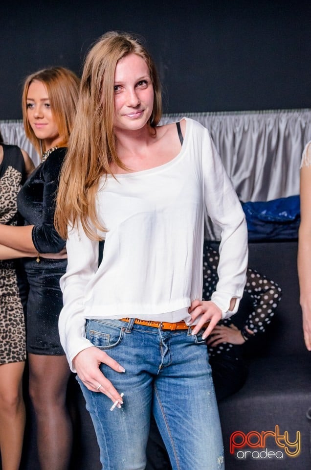 Hot Men Dance, 
