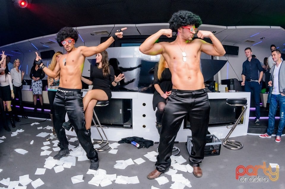 Hot Men Dance, 
