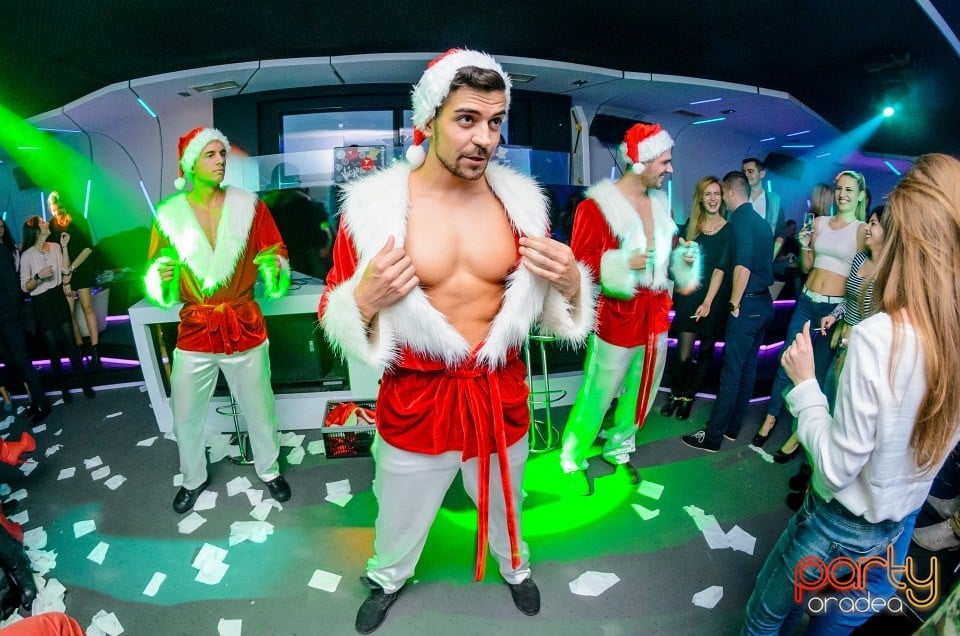 Hot Men Dance, 
