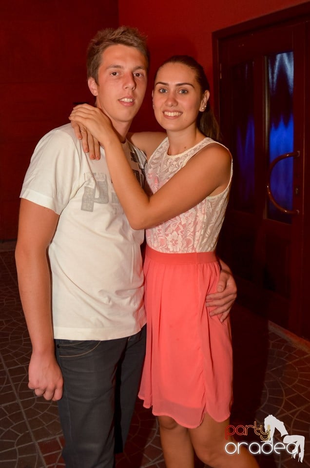 Hot Promo Night în Club Escape, 