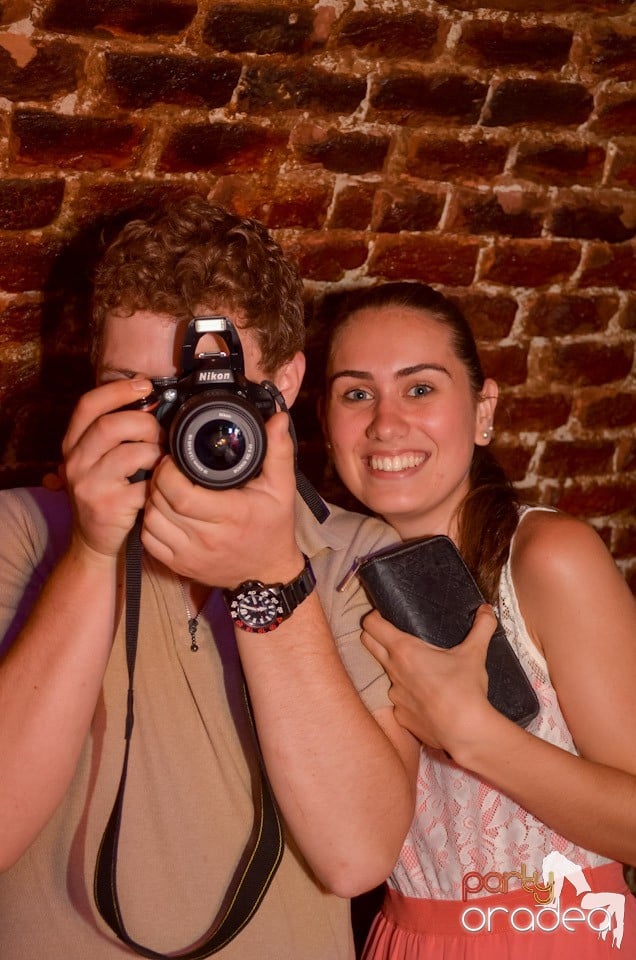 Hot Promo Night în Club Escape, 