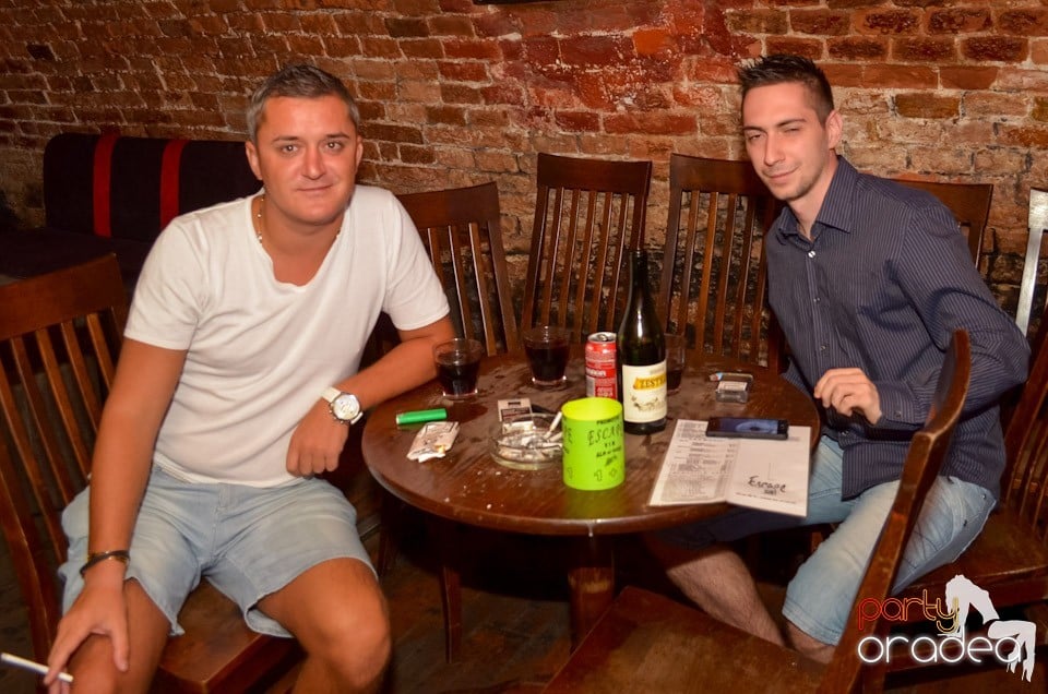 Hot Promo Night în Club Escape, 