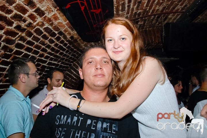 House Party în Club Escape, 