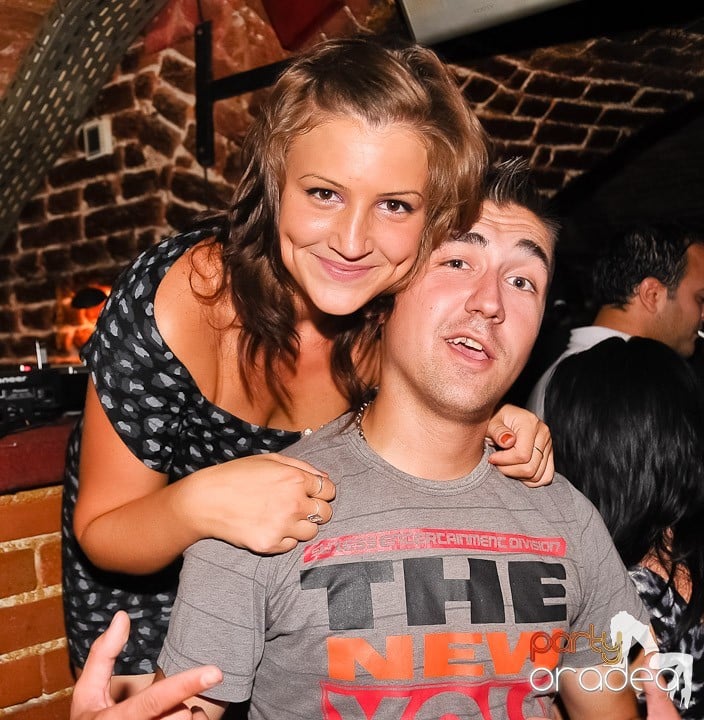 House Party în Club Escape, 