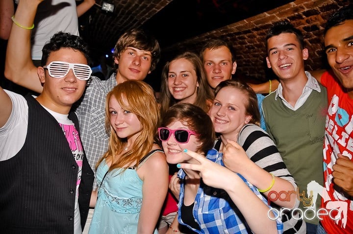 House Party în Club Escape, 