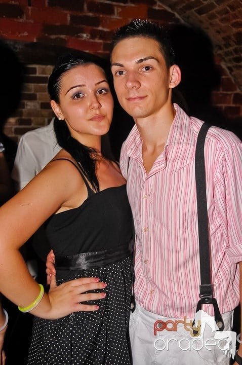 House Party în Club Escape, 