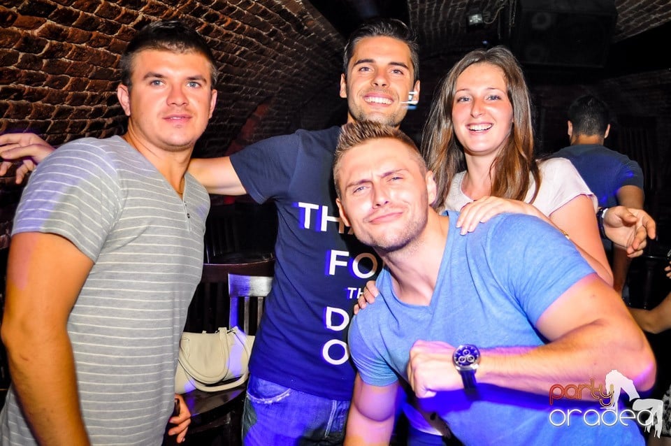 House party with Caveman, 