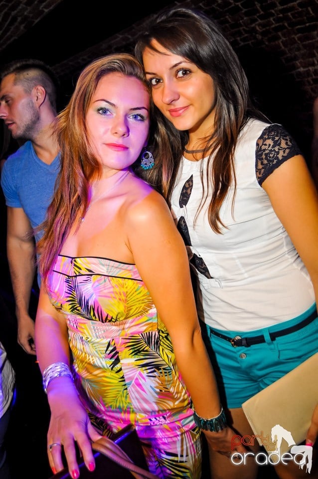 House party with Caveman, 