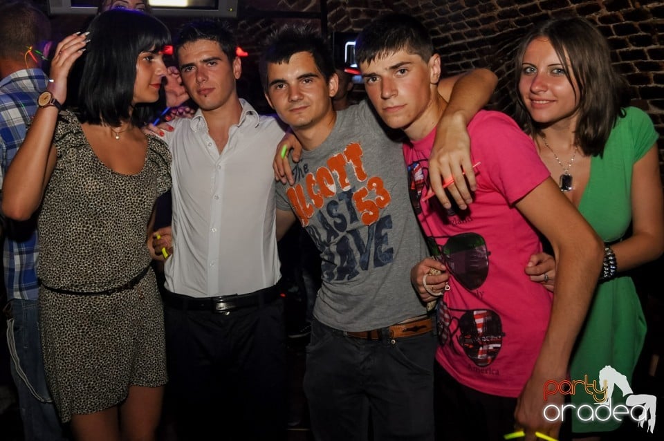 Hypnotheque Party cu Dr Nosta în Escape, 