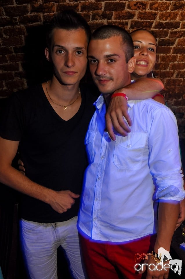 Hypnotheque Party cu Dr Nosta în Escape, 