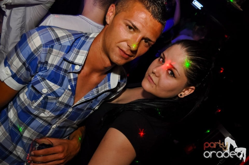 Hypnotheque Party cu Dr Nosta în Escape, 