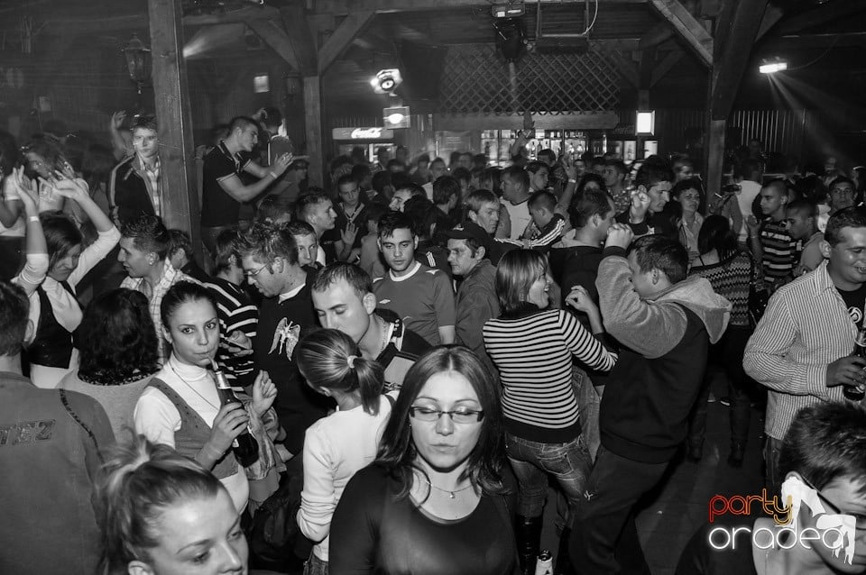 I Love Music Party în Disco Faház, 