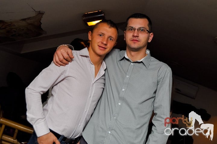 Începe anul cu Karaoke, Zulu Caffe