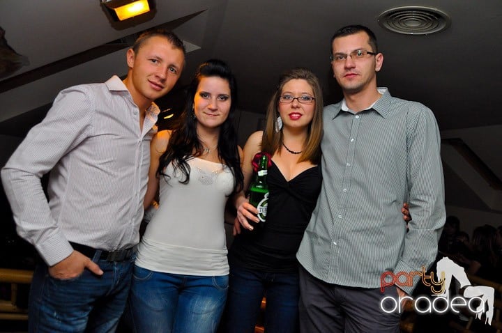 Începe anul cu Karaoke, Zulu Caffe