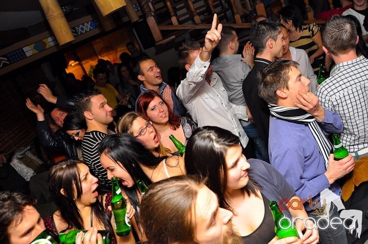 Începe anul cu Karaoke, Zulu Caffe