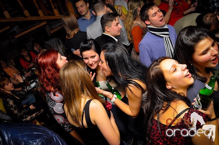 Începe anul cu Karaoke, Zulu Caffe