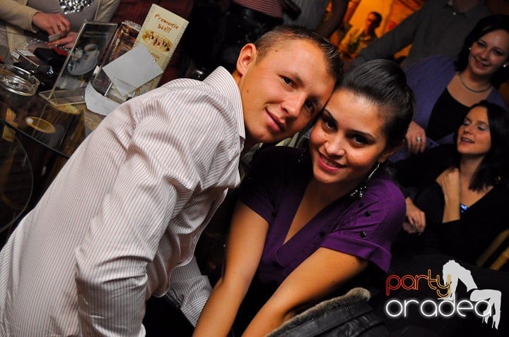 Începe anul cu Karaoke, Zulu Caffe