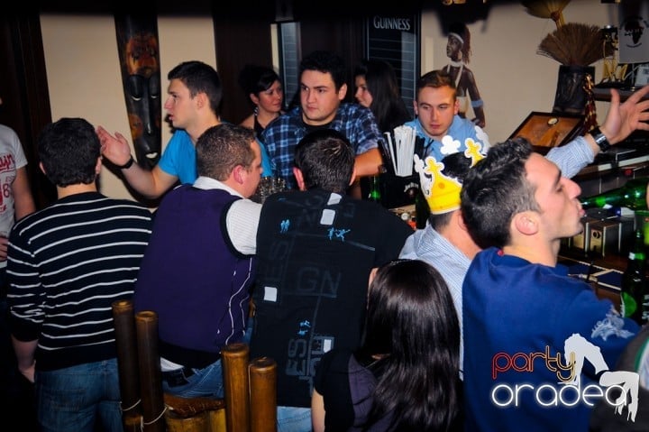 Începe anul în Zulu Caffe, Zulu Caffe