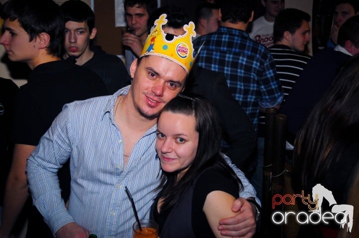 Începe anul în Zulu Caffe, Zulu Caffe