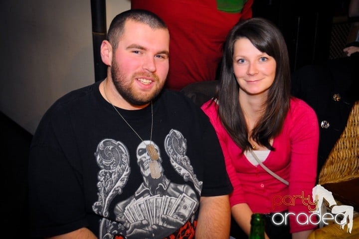 Începe anul în Zulu Caffe, Zulu Caffe