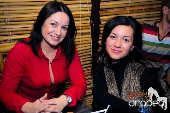 Începe anul în Zulu Caffe, Zulu Caffe