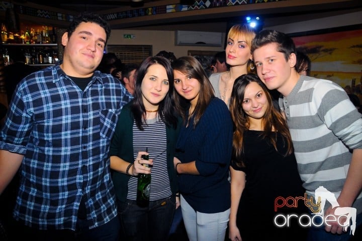 Începe anul în Zulu Caffe, Zulu Caffe