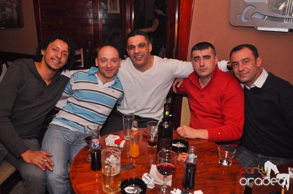 Începe distracţia în Chanson, 