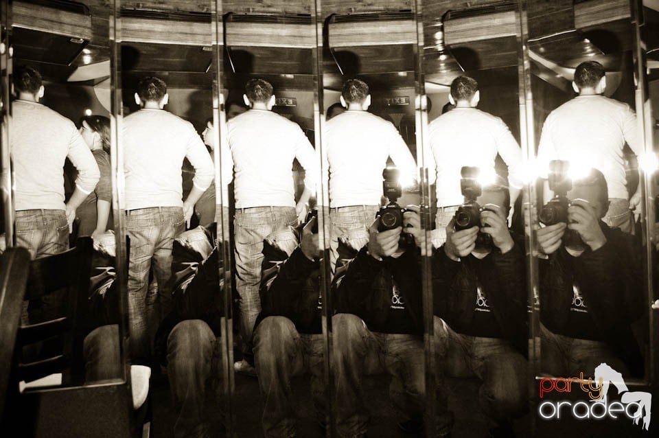 Începe distracţia în Chanson, 