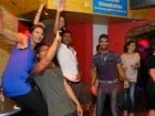 Începe distracţia în Club Downtown