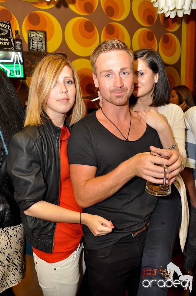 Începe distracţia în Juice, Juice