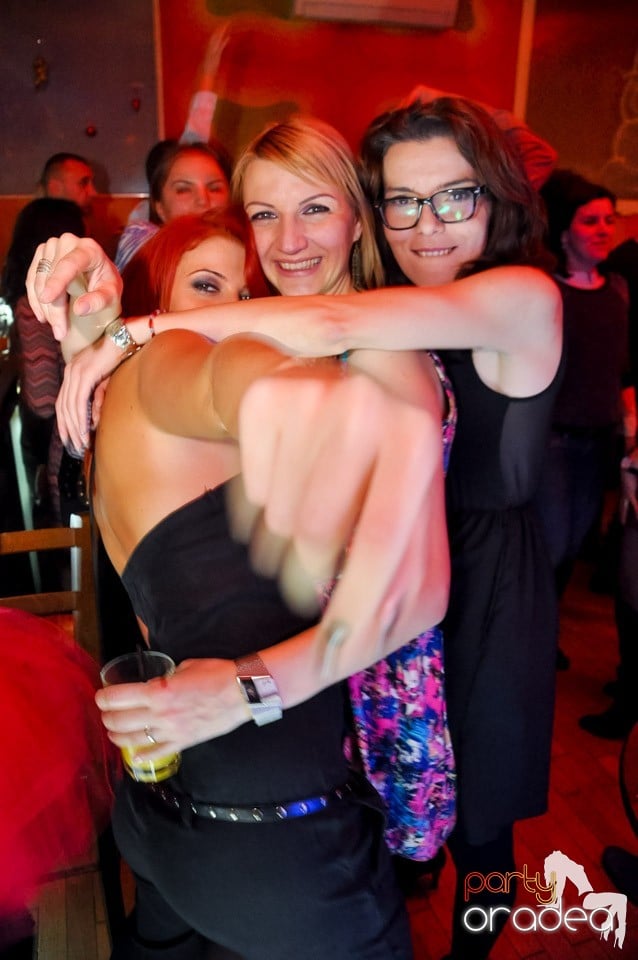 Începe distracţia în Juice, Juice