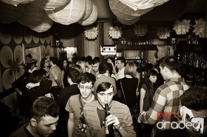 Începe distracţia în Juice, Juice