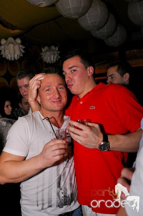 Începe distracţia în Juice, Juice