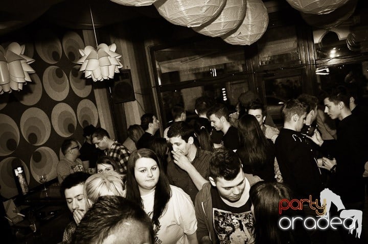 Începe distracţia în Juice, Juice