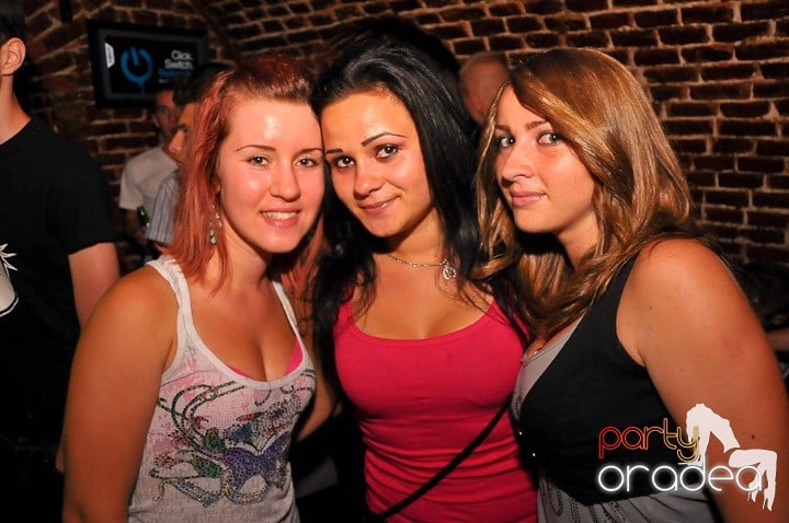 Începe săpătămâna în Club Escape, 