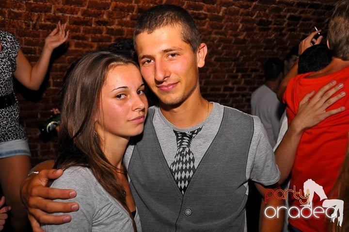 Începe săpătămâna în Club Escape, 