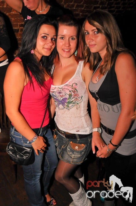 Începe săpătămâna în Club Escape, 