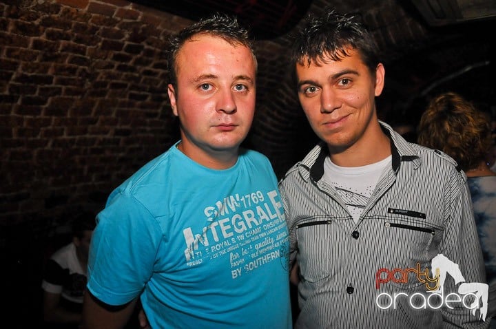 Începe săpătămâna în Club Escape, 