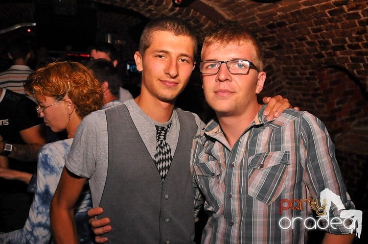 Începe săpătămâna în Club Escape, 