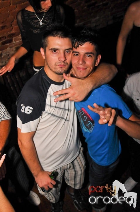 Începe săpătămâna în Club Escape, 