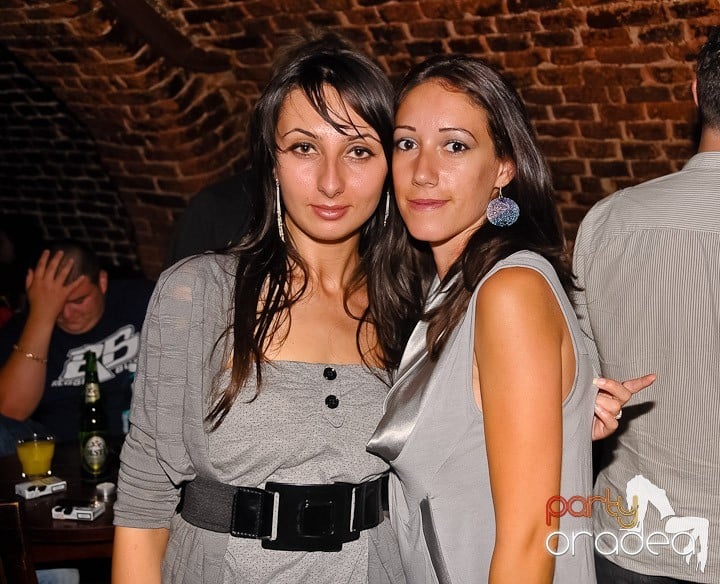 Încheie luna iunie în Club Escape, 