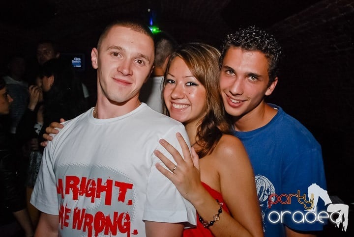 Încheie luna iunie în Club Escape, 