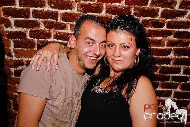 Încheie luna iunie în Club Escape, 