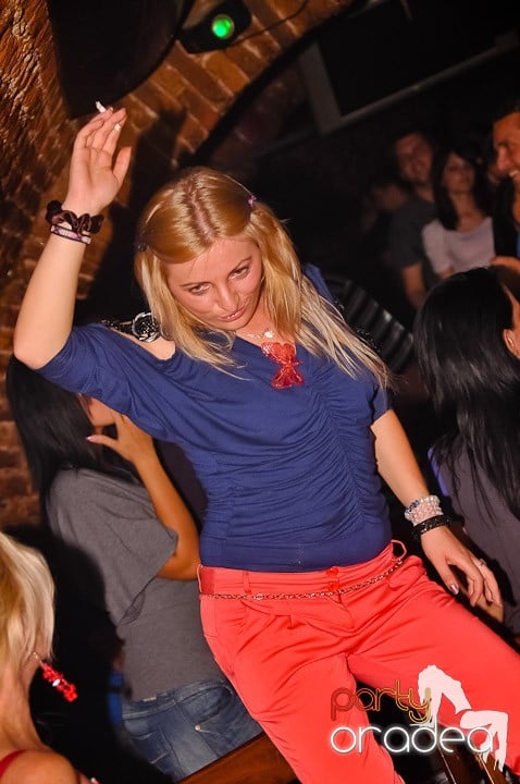 Încheie luna iunie în Club Escape, 