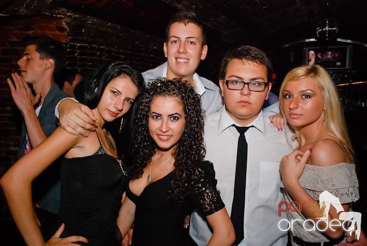 Încheie luna iunie în Club Escape, 