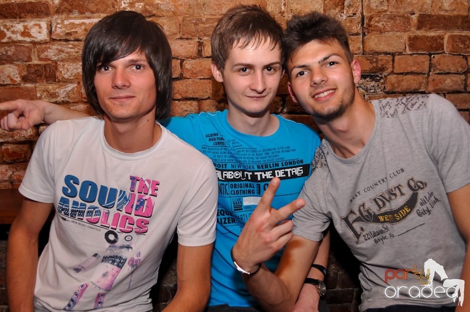 It's clubbin' time!, 