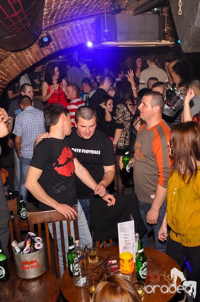 It's clubbin' time!, 