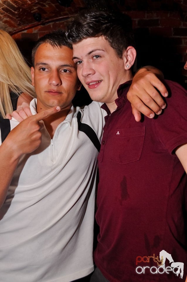 It's clubbin' time!, 