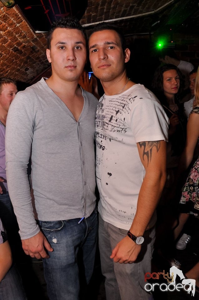 It's clubbin' time!, 