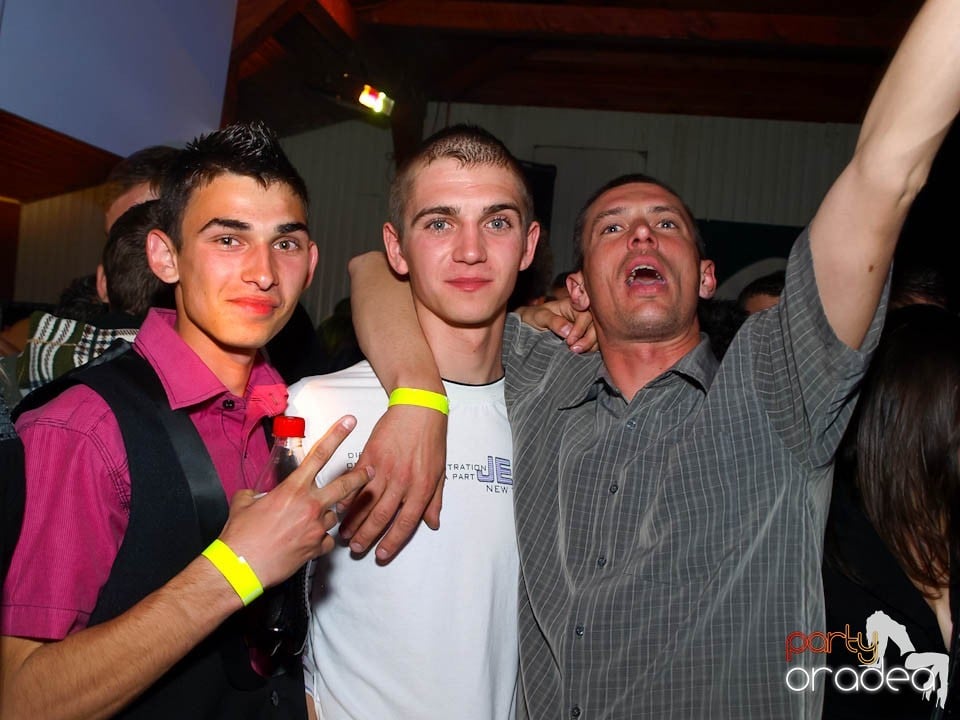 It's party time - cu DJ Bíró din Debreţin, 